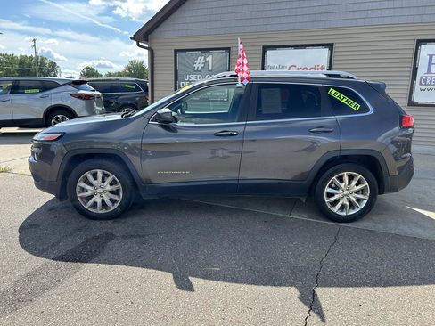 Used 2015 Jeep Cherokee Limited AWD/4WD image 8