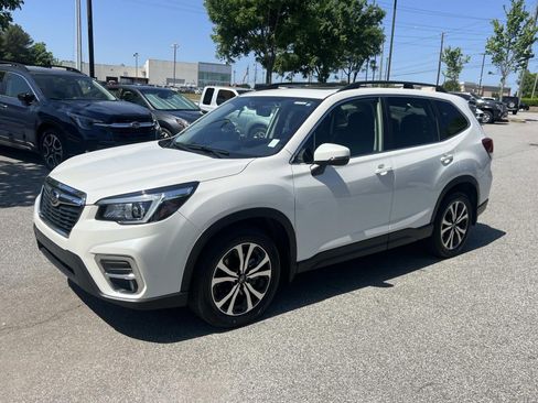 Used 2020 Subaru Forester Limited w/ Popular Package #3 AWD/4WD image 3