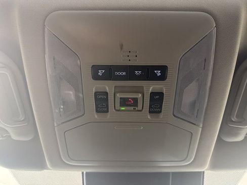 Used 2023 Toyota RAV4 XLE Premium image 14