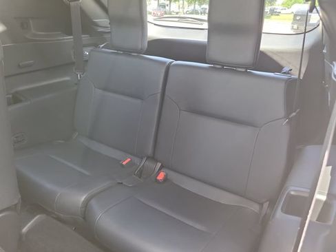 Used 2025 Mitsubishi Outlander SE FWD image 16