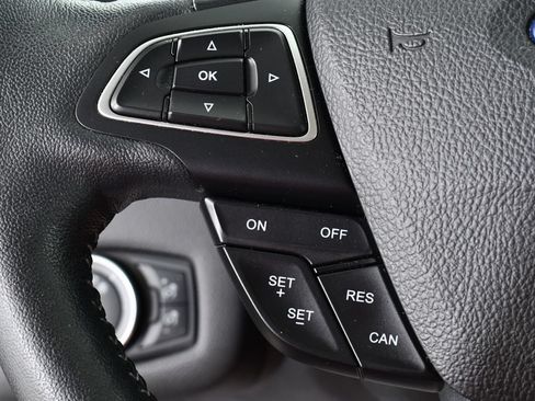 Used 2018 Ford Escape SE w/ SE Sport Appearance Package AWD/4WD image 33