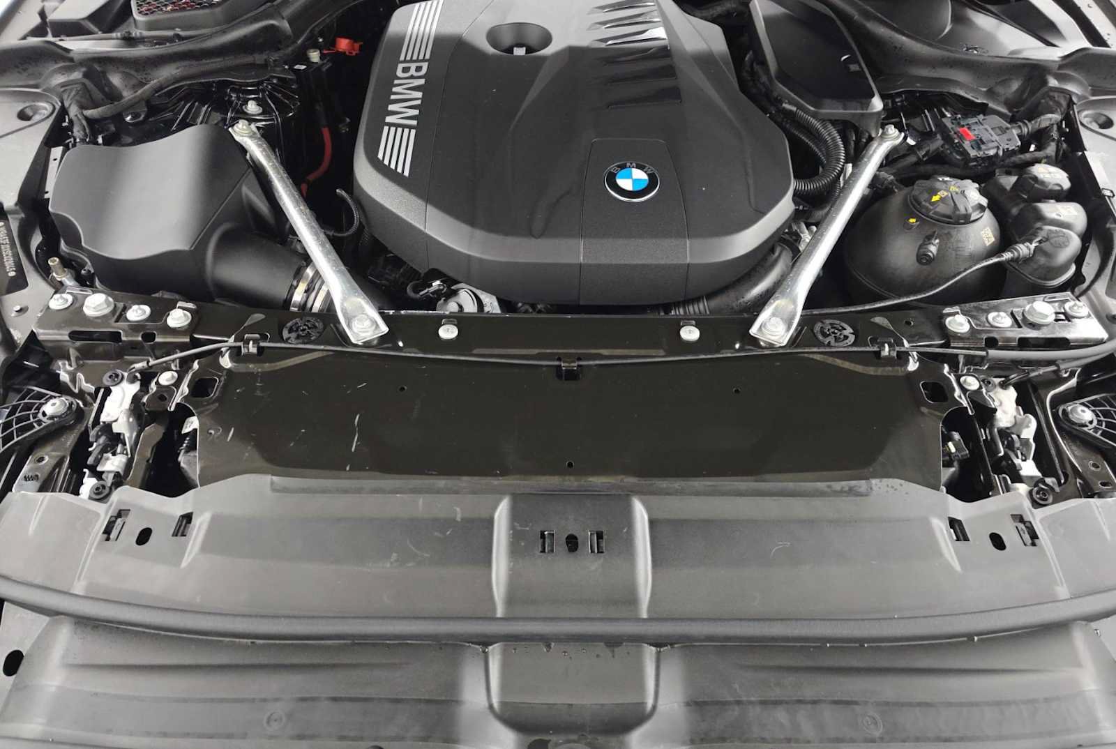 Used 2025 BMW 540i xDrive w/ Premium Package AWD/4WD image 12