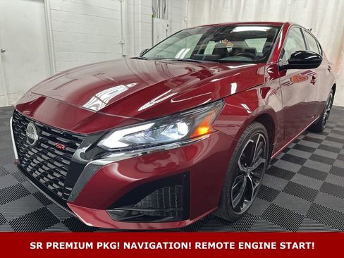 Used 2023 Nissan Altima 2.5 SR w/ SR Premium Package AWD/4WD image 1