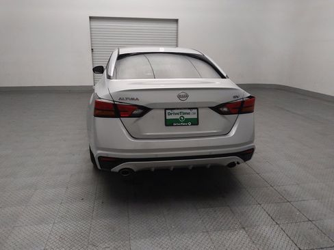 Used 2023 Nissan Altima 2.5 SV w/ SV Premium Package FWD image 6