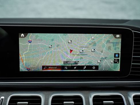 Used 2022 Mercedes-Benz GLS 450 4MATIC w/ AMG Line Exterior image 32