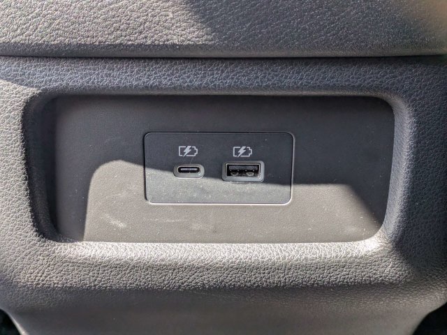 Used 2025 INFINITI QX60 Luxe FWD image 17