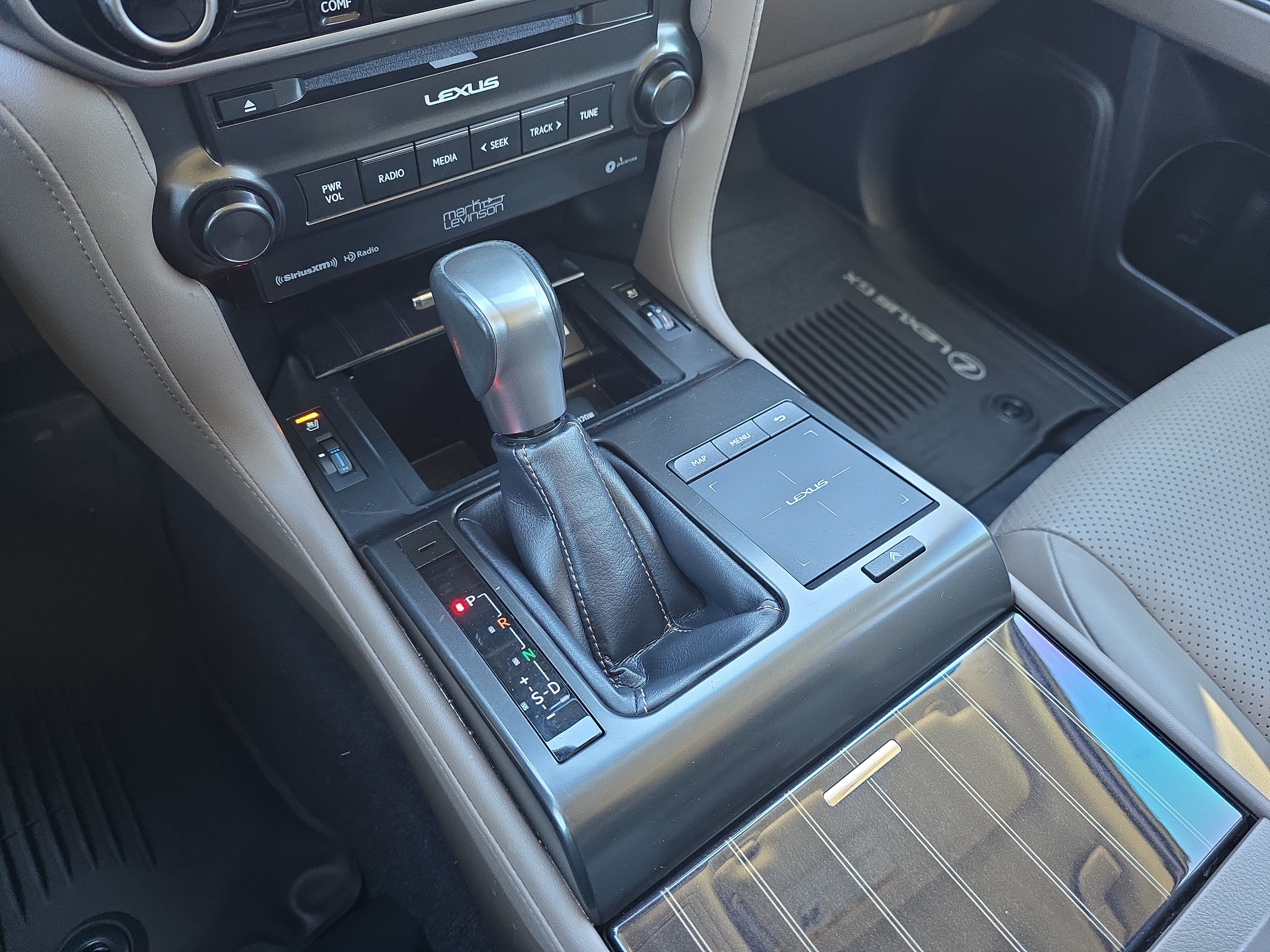 Used 2022 Lexus GX 460 Luxury w/ Off Road Package AWD/4WD image 25