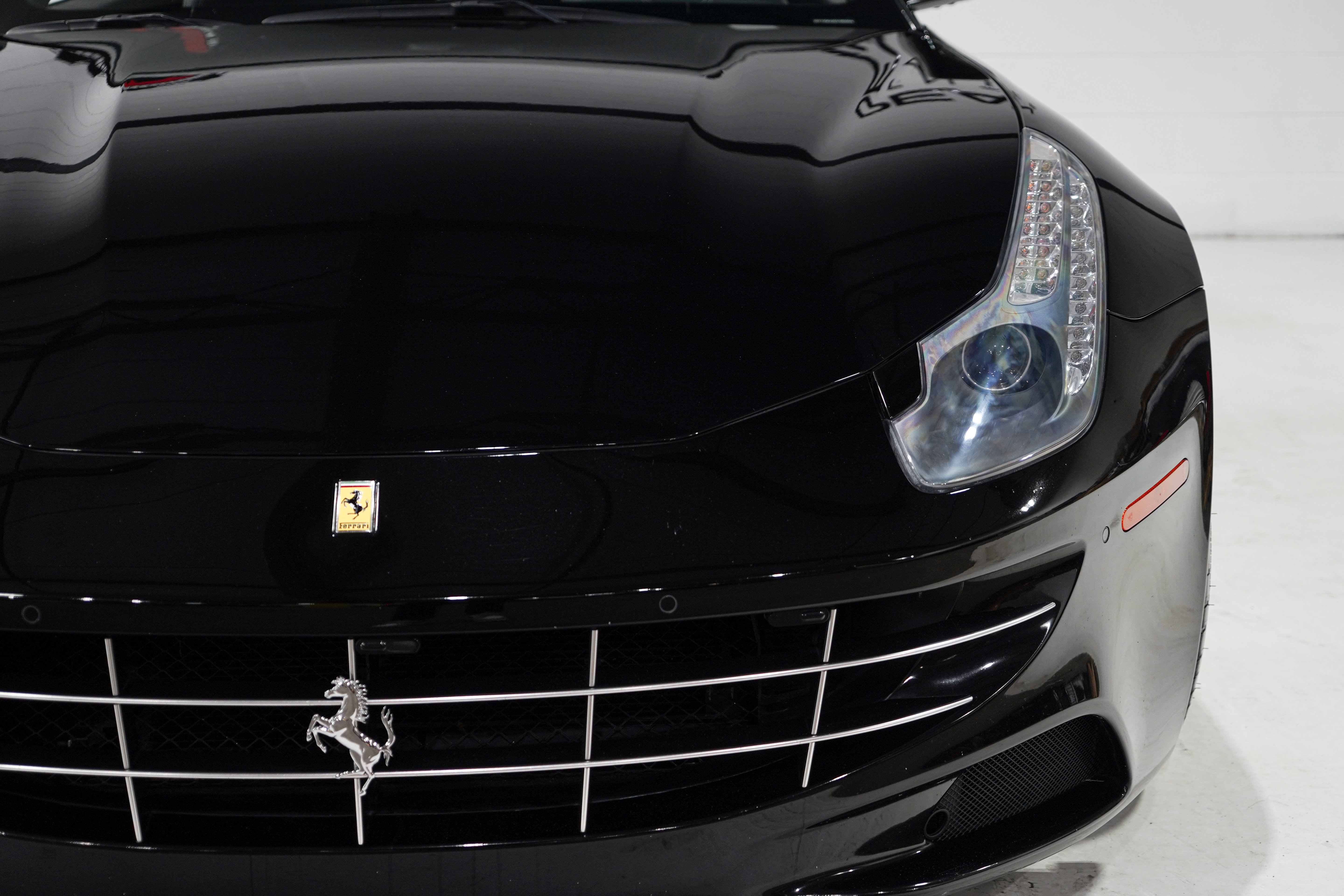 Used 2014 Ferrari FF AWD/4WD image 27