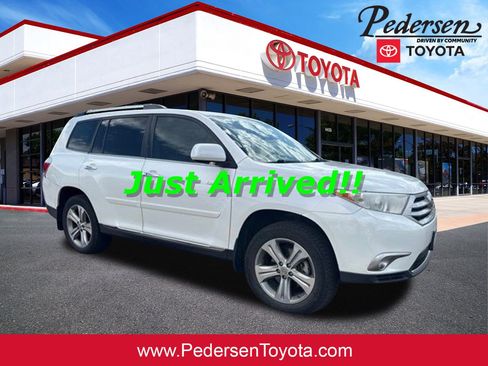 Used 2011 Toyota Highlander Limited w/ Tow Pkg AWD/4WD image 1