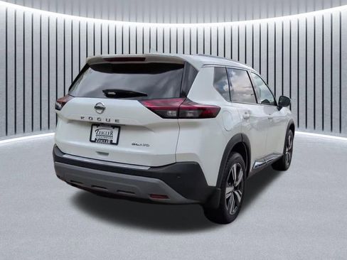 Used 2021 Nissan Rogue SL w/ Premium Package AWD/4WD image 5