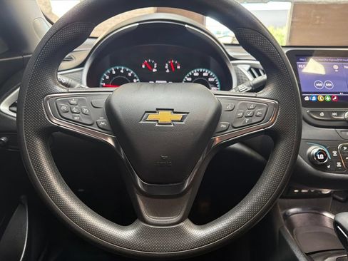 Used 2024 Chevrolet Malibu LT FWD image 16