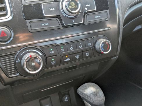 Used 2013 Honda Civic LX image 38