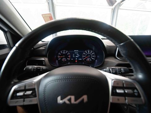 Used 2022 Kia Telluride SX w/ SX Prestige Package AWD/4WD image 15