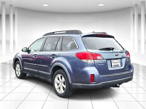 Used 2014 Subaru Outback 2.5i Premium w/ Moonroof Package AWD/4WD image 3