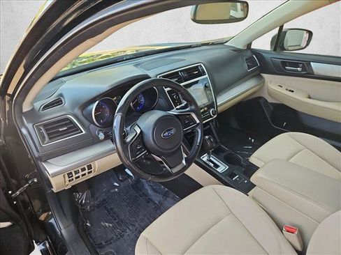 Used 2018 Subaru Legacy 2.5i Premium w/ Moonroof Package AWD/4WD image 11