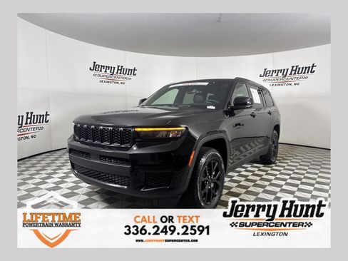 Used 2024 Jeep Grand Cherokee L Altitude AWD/4WD image 1