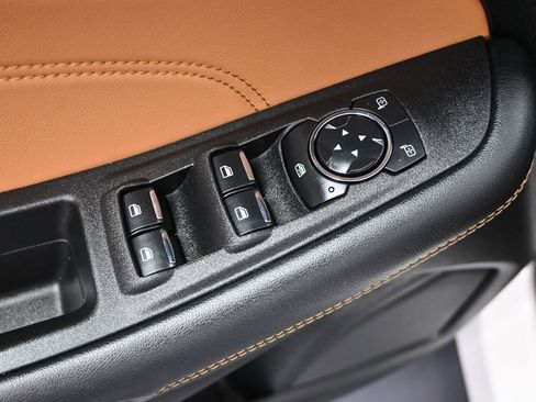 Used 2024 Ford Edge Titanium w/ Titanium Elite Package image 11