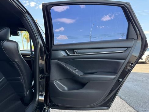 Used 2018 Honda Accord Sport image 33