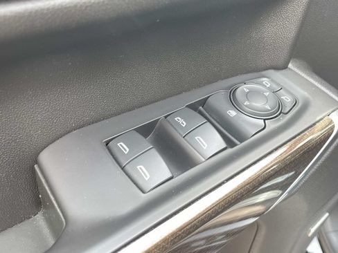 Used 2021 Chevrolet Silverado 1500 LT Trail Boss AWD/4WD image 15
