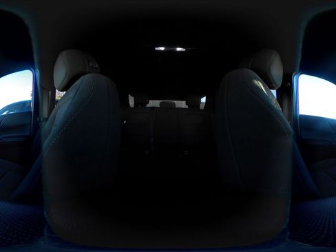 Used 2025 Chevrolet Equinox LT image 42