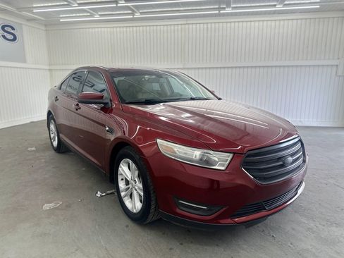 Used 2018 Ford Taurus SEL w/ Equipment Group 201A image 3