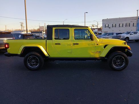 Certified 2023 Jeep Gladiator Overland image 2