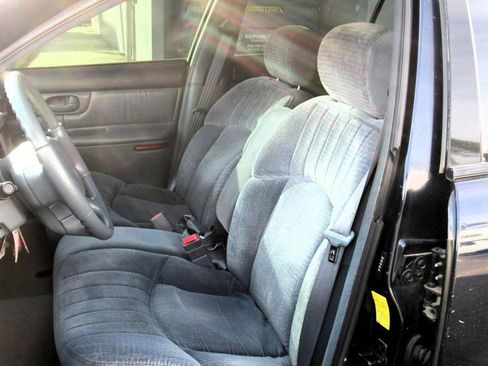 Used 2000 Buick Century Custom image 5