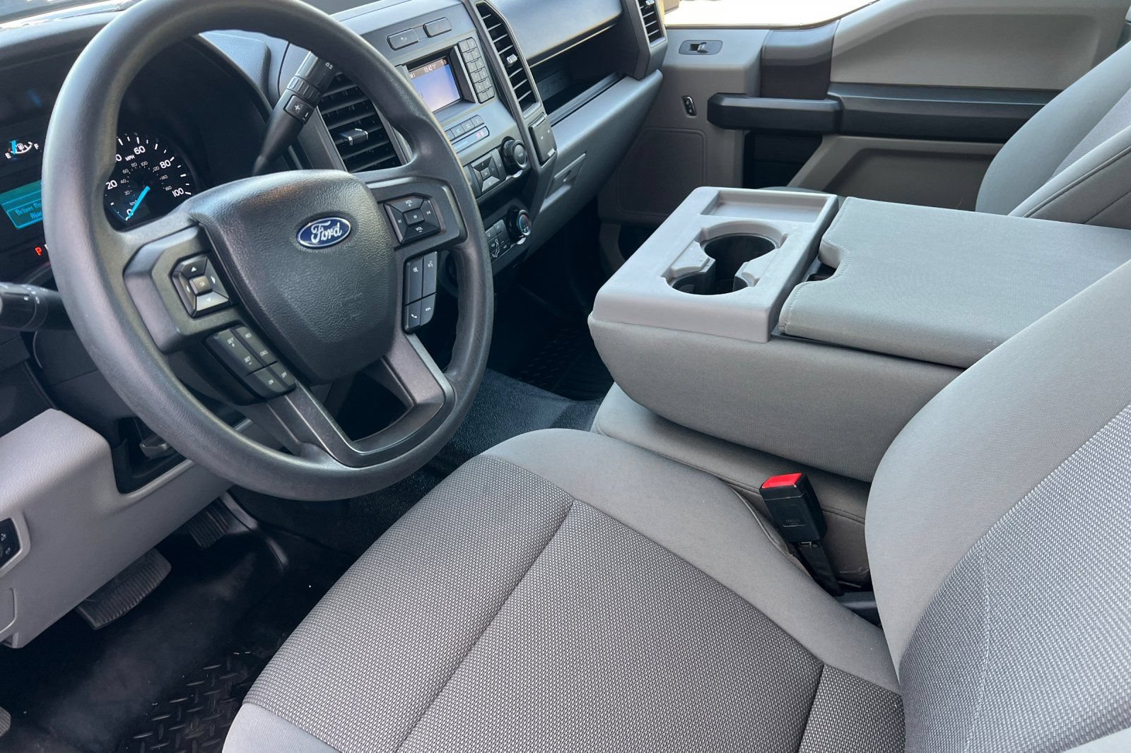 Used 2022 Ford F350 XL w/ Power Equipment Group AWD/4WD image 7