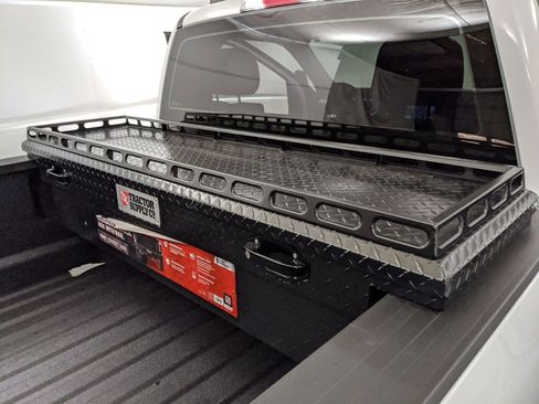 Used 2024 Ford F250 XL w/ FX4 Off-Road Package image 18