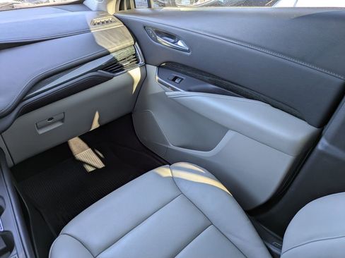 Certified 2023 Cadillac XT4 Premium Luxury w/ Technology Package image 15