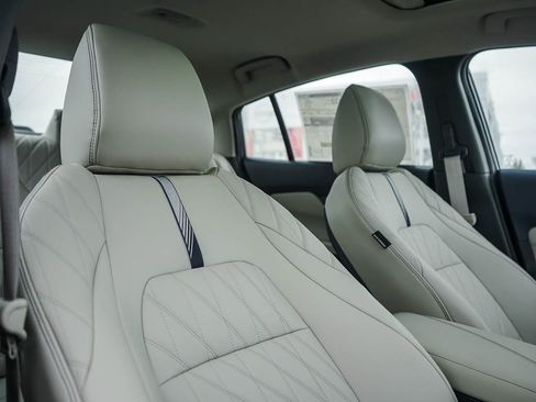 New 2026 Nissan Sentra SL w/ Floor Mat Package image 10