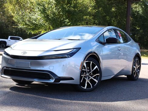New 2026 Toyota Prius Plug-In Hybrid image 1
