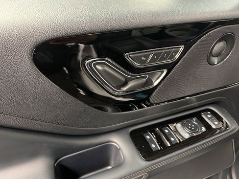 New 2026 Lincoln Aviator AWD image 29