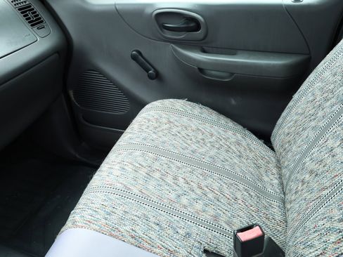 Used 2001 Ford F150 XL image 10