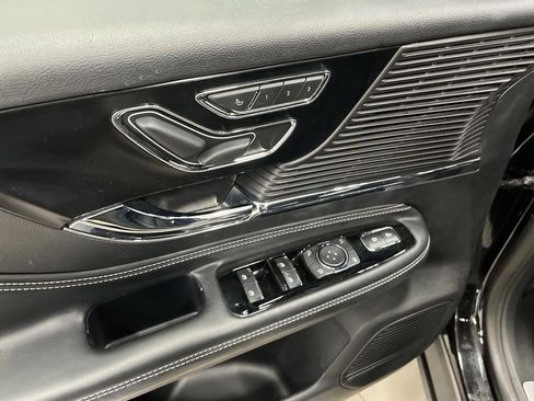 Used 2022 Lincoln Corsair AWD w/ Premium Package image 31