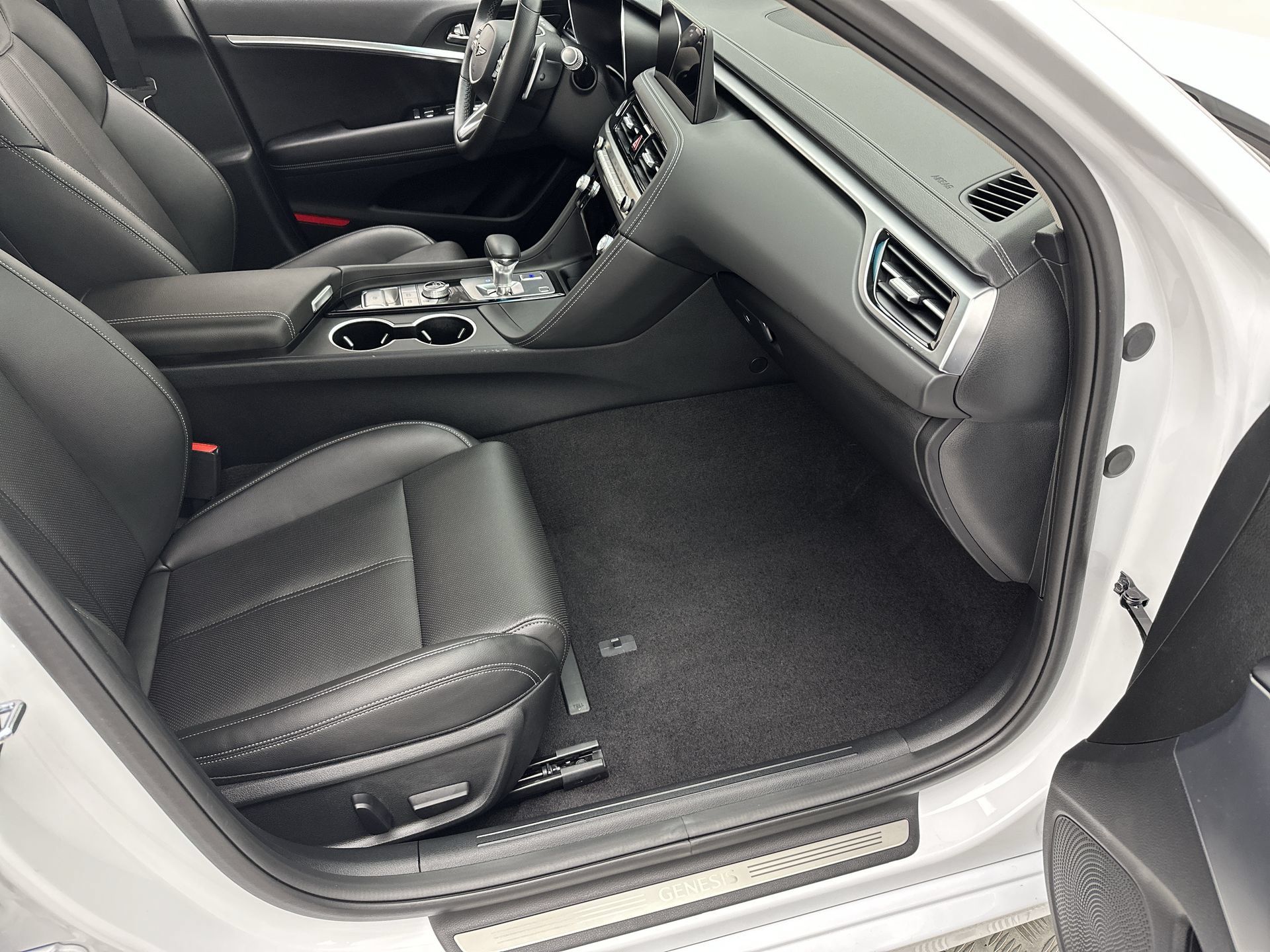 Certified 2026 Genesis G70 2.5T AWD/4WD image 24
