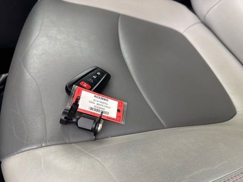 Used 2019 Toyota RAV4 XLE Premium w/ All Weather Liner Package image 30