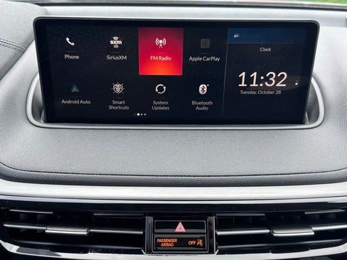 Used 2023 Acura MDX SH-AWD image 19