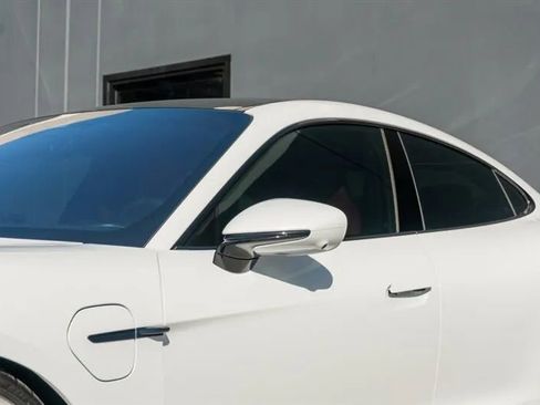 Used 2020 Porsche Taycan Turbo S image 31