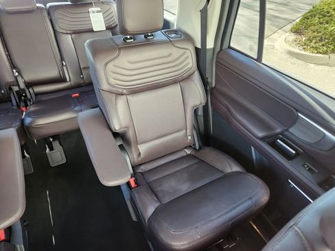 New 2025 Ford Expedition Max Platinum w/ Platinum Ultimate Package image 15