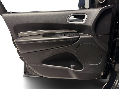 Used 2020 Dodge Durango SXT image 19