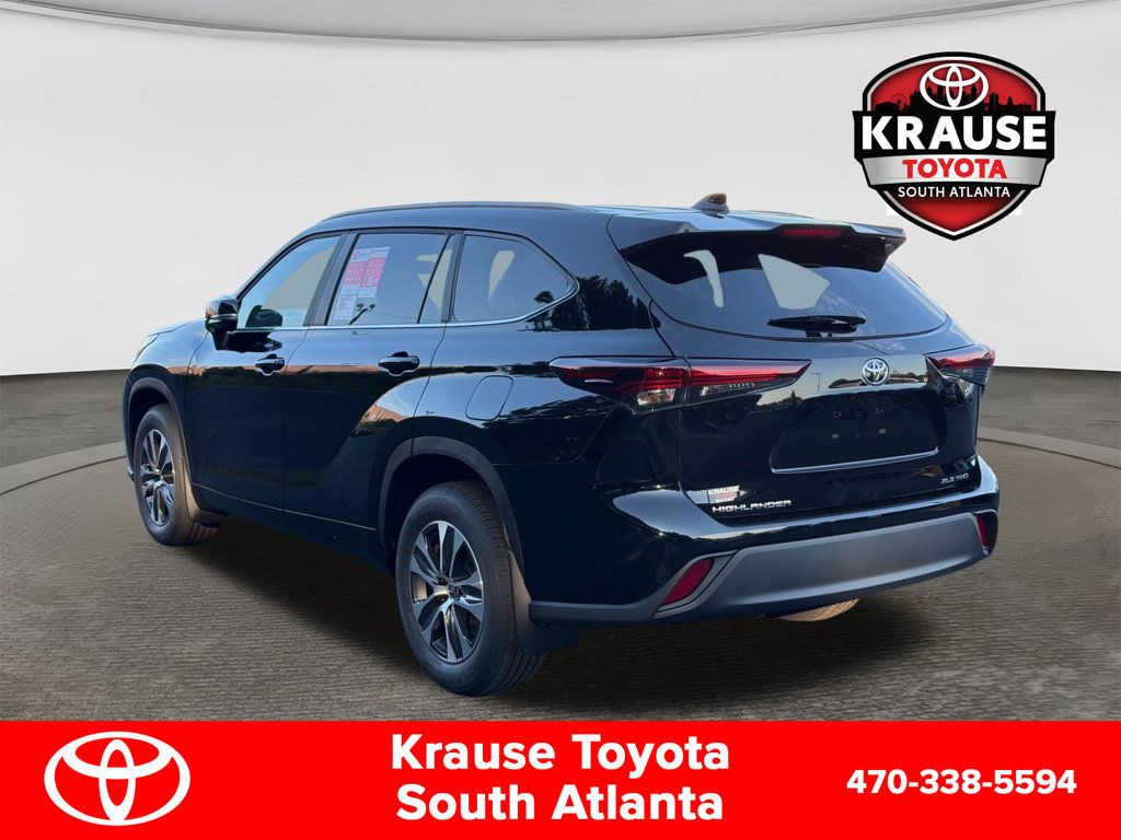 New 2026 Toyota Highlander XLE AWD/4WD image 6