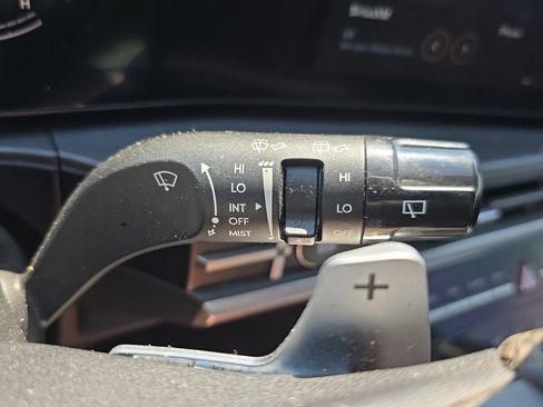 Used 2024 Hyundai Santa Fe SE AWD/4WD image 20