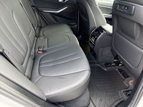 Used 2022 BMW X5 sDrive40i w/ Parking Assistance Package image 15