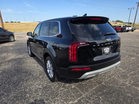 Used 2021 Kia Telluride LX FWD image 5