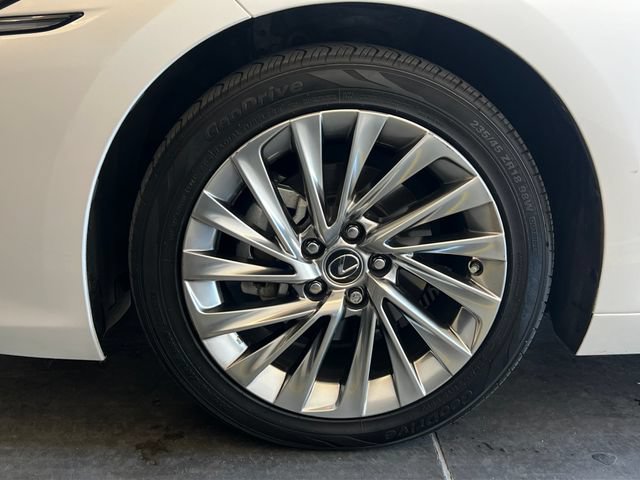 Used 2021 Lexus ES 300h w/ Accessory Package FWD image 9