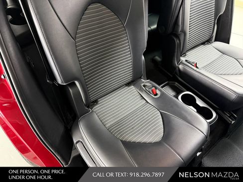 Used 2022 Toyota Highlander XSE FWD image 47