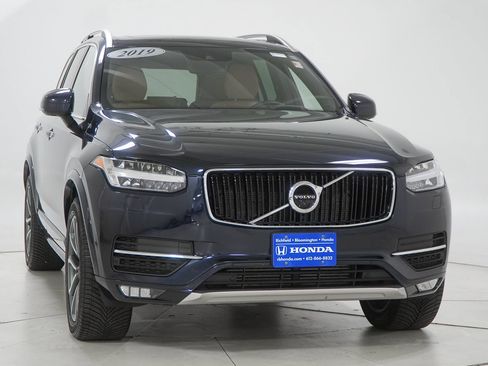 Used 2019 Volvo XC90 T6 Momentum w/ Advanced Package AWD/4WD image 18