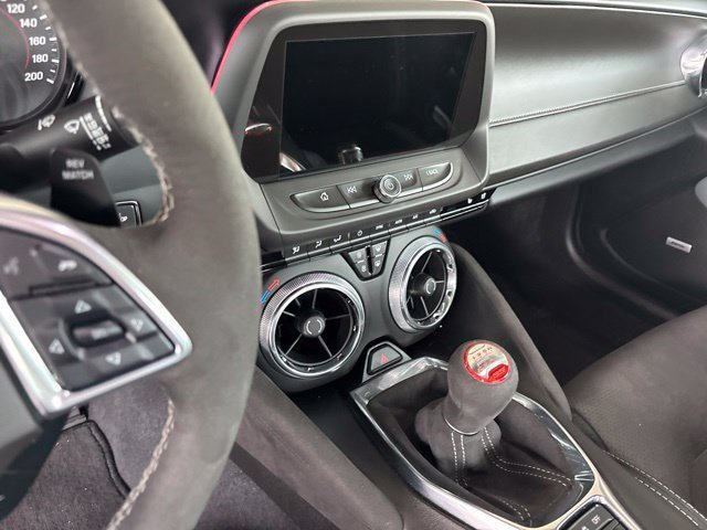 Used 2021 Chevrolet Camaro SS RWD image 10