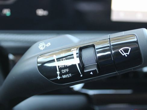 New 2025 Kia EV6 Wind image 37